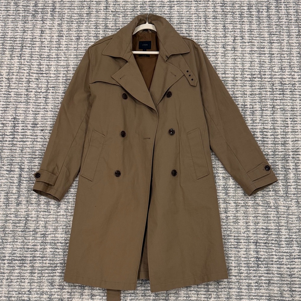 Men’s Classic Double-Breasted Trench Coat in Brown
